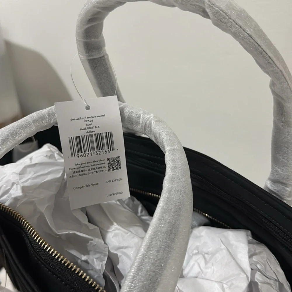 NWT Kate Spade Medium Chelsea Satchel Black Nylon Gold Tone Hardware. - Picture 3 of 7